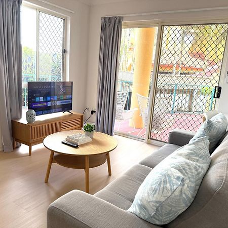 Chevron Island Apartment - Cozy And Convenient Gold Coast Ngoại thất bức ảnh